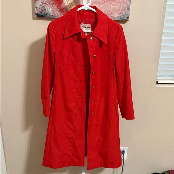 Beautiful Bright Red Rain Coat with Button Closure - Picture 1 of 6
